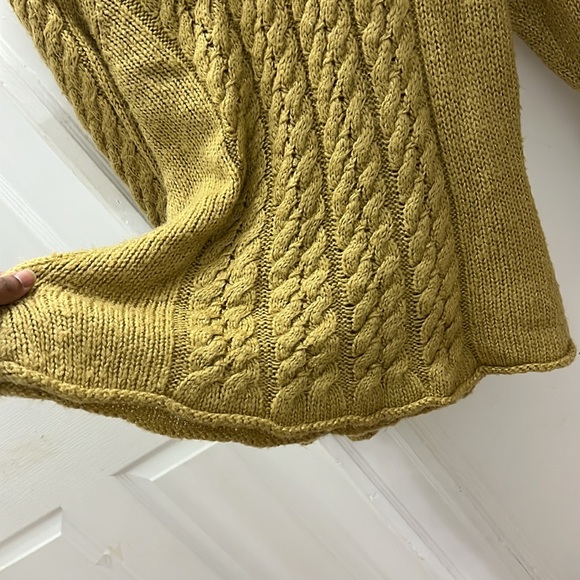 Chunky Knit Sweater - Picture 6 of 9